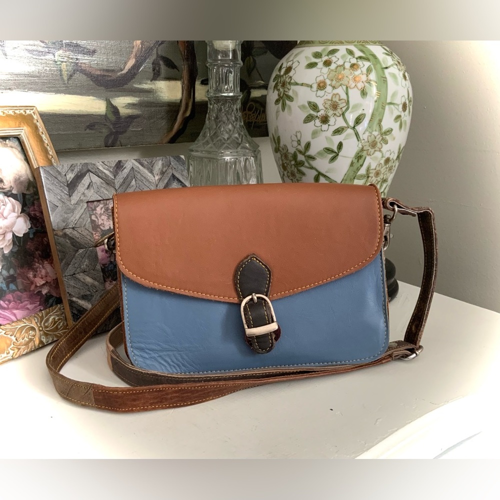 What Daisy Did Elegant Color block Multicolor Leather Crossbody Bag